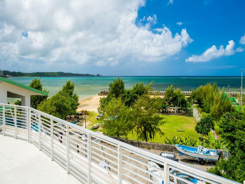 United Resort Ocean Front Онна Екстер'єр фото